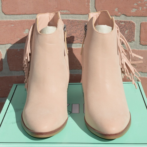 Mia Women’s Nude/Cream Color Avril Ankle Booties with Fringe Size 6.5/7 NIB - Picture 5 of 11